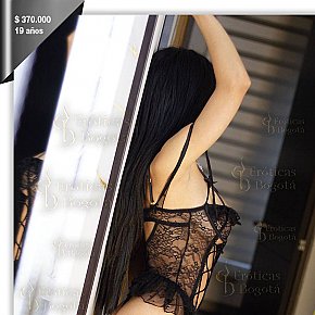 VICTORIA-EROTICAS Super Busty
 escort in Bogota offers Intimate massage services