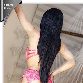 VICTORIA-EROTICAS Super Busty
 escort in Bogota offers Intimate massage services