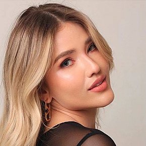 Cossini Vip Escort escort in London offers Pipe sans capote services