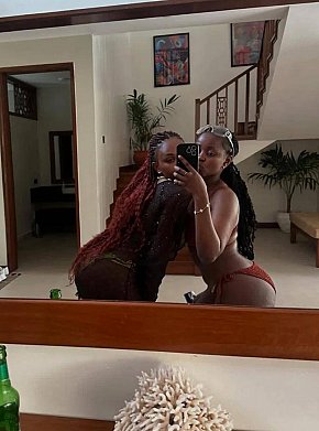 Threesome-sx escort in Kampala offers Lesbian Sex Games services