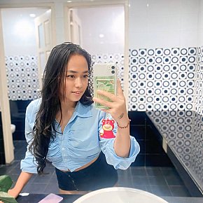 Zeevanya-Audy escort in Kuta Bali offers French Kissing services