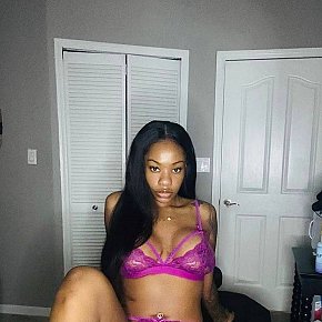 krystal escort in Doha offers 69 Position services