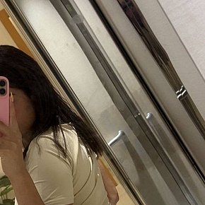 Sakina escort in Riyadh offers Full Body Sensual Massage services
