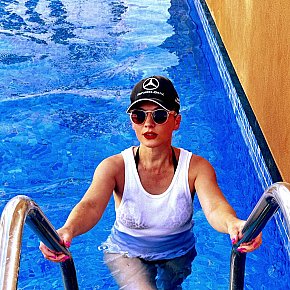 Mature-Helen Reif escort in Manama offers Girlfriend Experience (GFE) services
