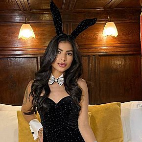 Gummi Ocasional escort in London offers Beijo francês services