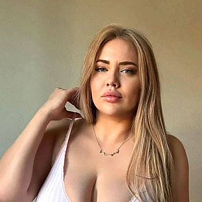 Magdalena-Nice escort in Berlin offers Maîtresse (soft) services