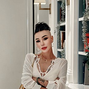 Hanna escort in Abu Dhabi