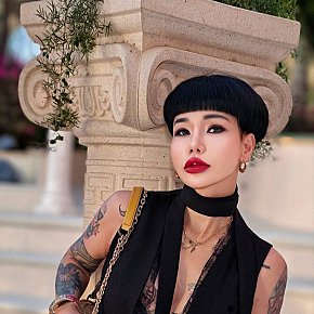 Hanna escort in Abu Dhabi
