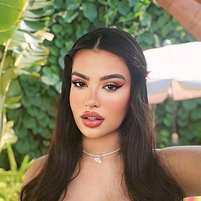 Alina Super-forte Di Seno escort in Dubai offers Pompino con preservativo services