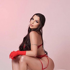 Nicole Modella/Ex-modella escort in Dubai offers Pompino senza preservativo fino al completamento services