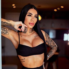 Vittoria Modelo/exmodelo
 escort in Dubai offers Besar si hay buena química
 services
