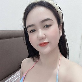 LYLY escort in Dubai offers Sexo en diferentes posturas
 services