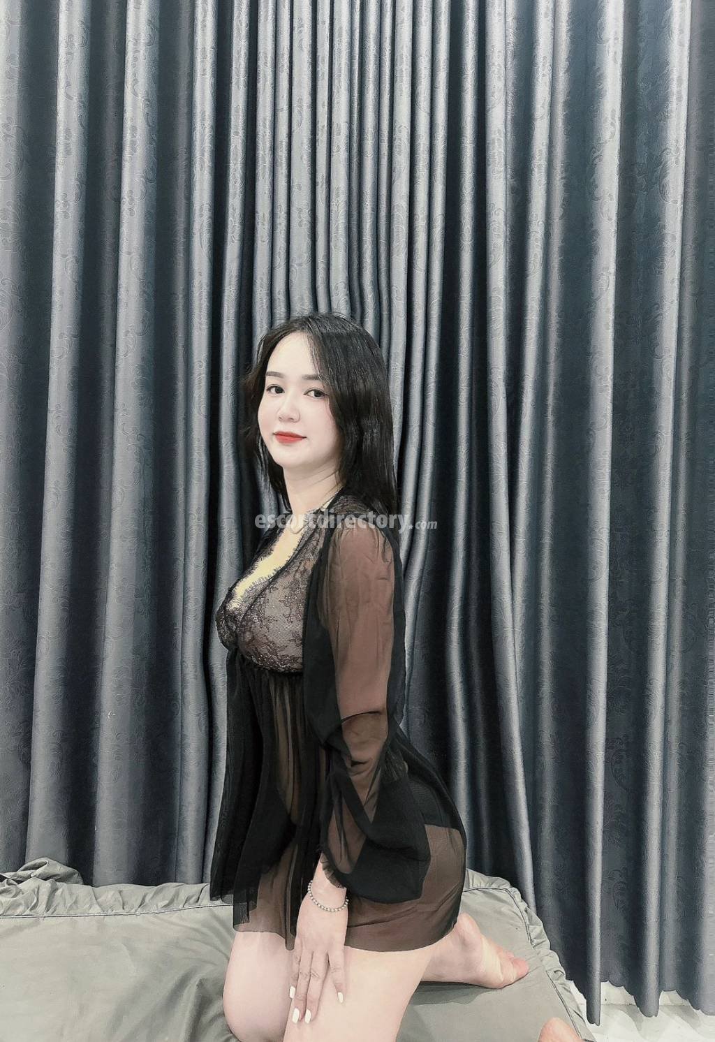 LYLY performs Position 69, escort in Dubai