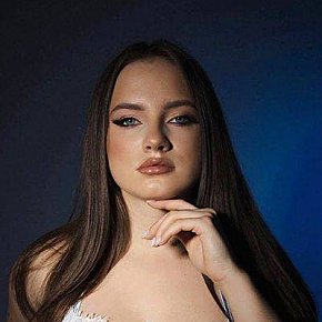 Loola escort in  offers Podolatria services