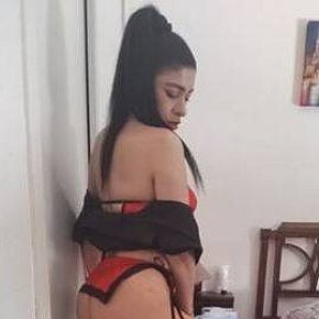 Sara escort in 