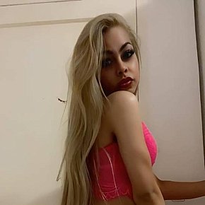 Alexa Petite escort in Berlin offers DUO services