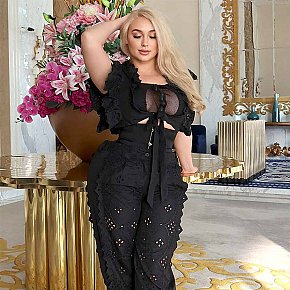 Lira Naturală escort in Riyadh offers Girlfriend Experience(GFE) services