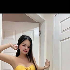 Mary Natürlich escort in Manila