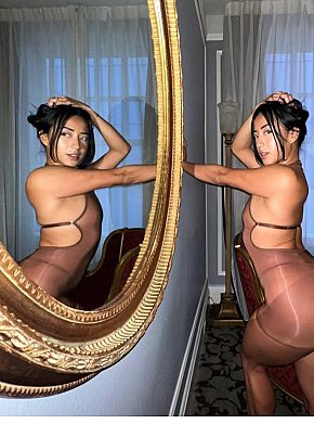 Samantha Fitness Girl escort in Brampton offers Ins Gesicht spritzen services