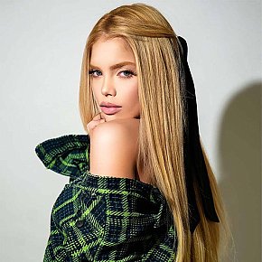 Athena All Natural
 escort in London offers Girlfriend Experience (GFE) services