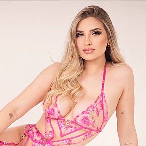 Lucretia Occasionnel escort in London offers Massage érotique services