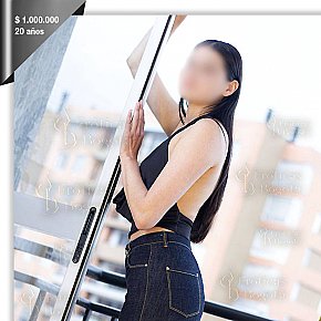 AMBAR-EROTICAS BBW escort in Bogota offers Erotic massage services