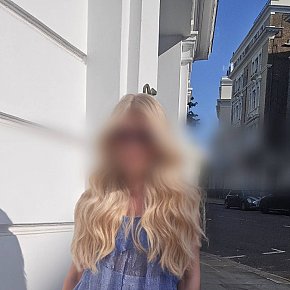 Joie Completamente Natural escort in London offers Experiência com garotas (GFE) services