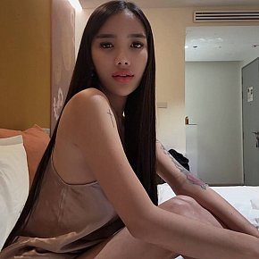 Isabella Fitness Girl escort in Bangkok offers Sărut Franţuzesc services