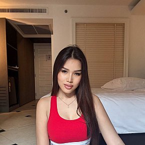 Zia Ragazza Fitness escort in Manila offers Sexting services