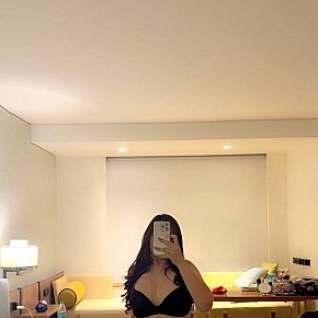 American-escort escort in Mumbai offers Experience 