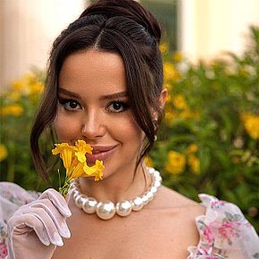 Margo Entièrement Naturelle escort in London offers Experience 