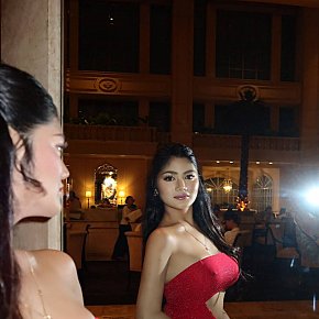 Babygirl-Miles escort in Manila offers Web cam services