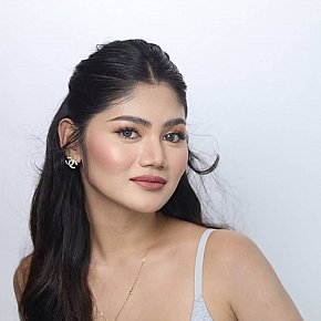 Babygirl-Miles escort in Manila offers Web cam services