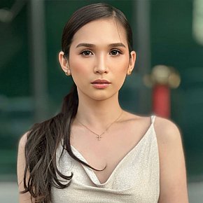 Astrid Completamente Natural escort in Manila offers Experiência com garotas (GFE) services