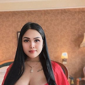 Bonita Super-forte Di Seno escort in Kuala Lumpur