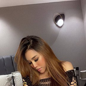 Bella escort in Riyadh offers Rimming (passivo) services