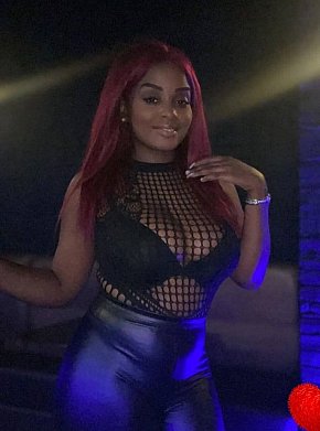 Beverly escort in Kuwait City offers Küssen services