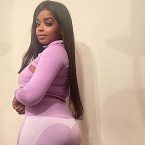 Beverly escort in Kuwait City offers Küssen services