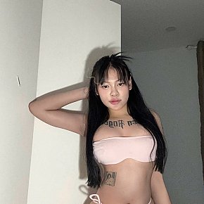 Maika escort in 