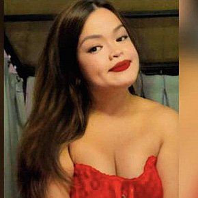 Tricia Pequeña Y Delgada escort in Chennai offers Experiencia de Novia (GFE)
 services