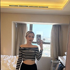 Maya escort in  offers Oral fără Prezervativ services
