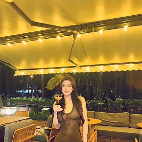 ZazaHot escort in Guangzhou offers Seduta in faccia services