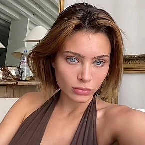 Mrina-Rose Model/Fost Model escort in Montreal offers Masaj intim services