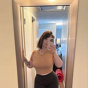 Cynthia Naturală escort in Ottawa