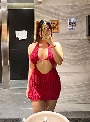 Kloe Vip Escort escort in Bangkok offers Embrasse selon affinités services