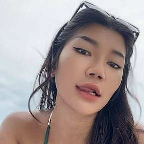 Kylie Tetas Enormes escort in Koh Samui offers Garganta profunda
 services