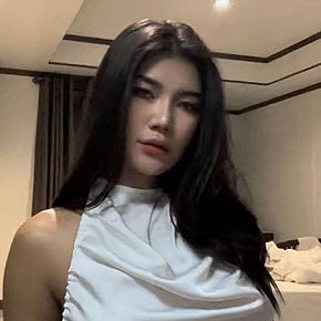 Kylie Tetas Enormes escort in Koh Samui offers Garganta profunda
 services