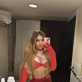 Chloe-Bastos Super Busty
 escort in Manama