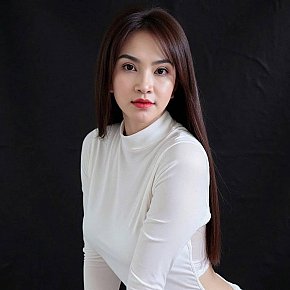 Soyong escort in Bangkok offers Kissing services