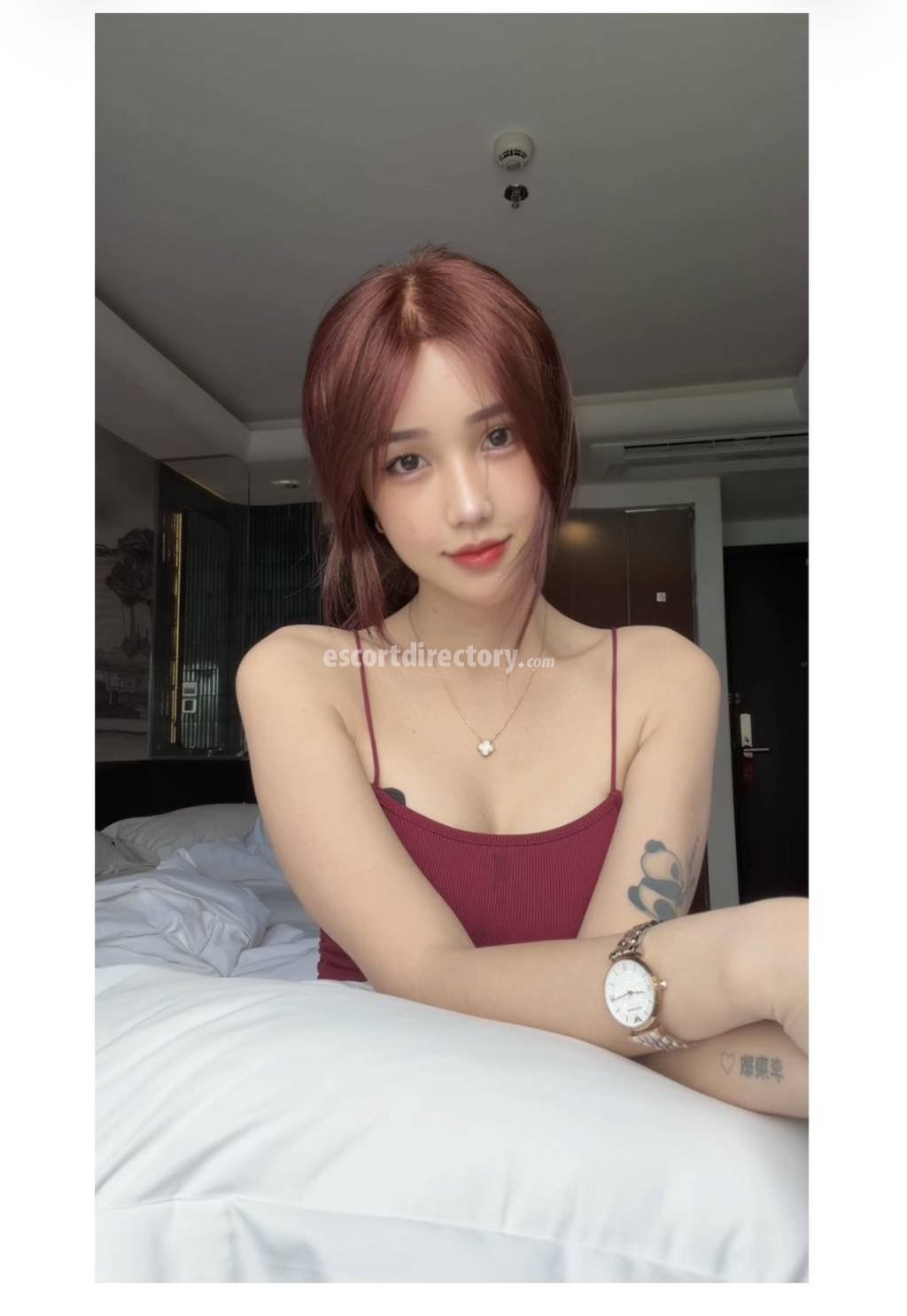 Hot girl in Makati offers Pipe sans capote